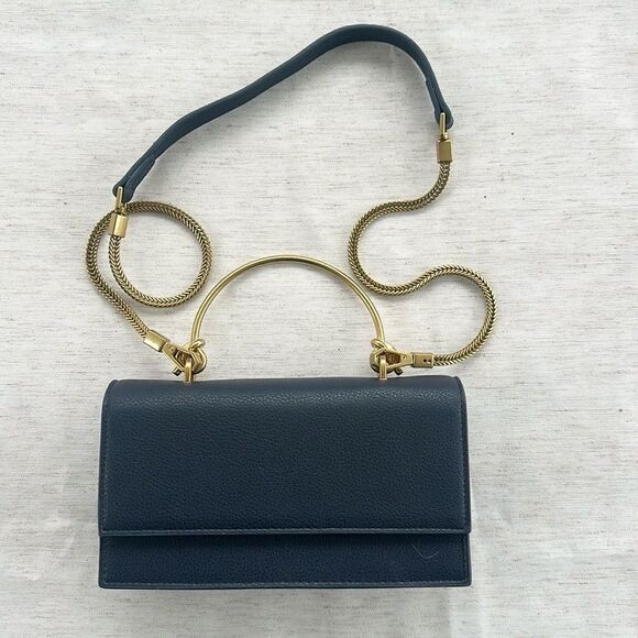 Sondra Roberts Squared Navy Leather Hand/Shoulder Bag - Picture 1 of 6